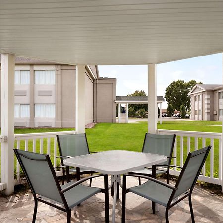 Hotel Super 8 By Wyndham Des Moines Exterior foto