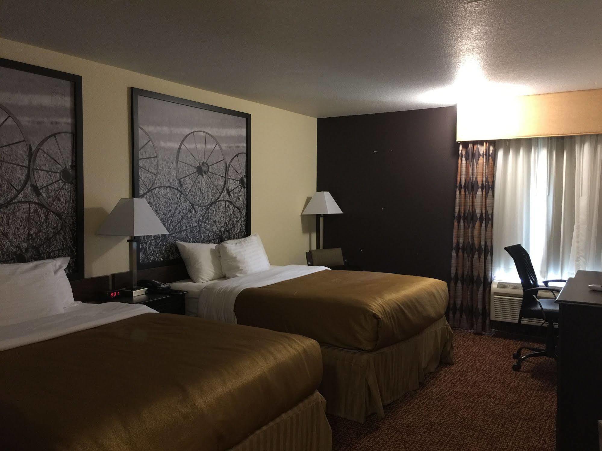 Hotel Super 8 By Wyndham Des Moines Exterior foto