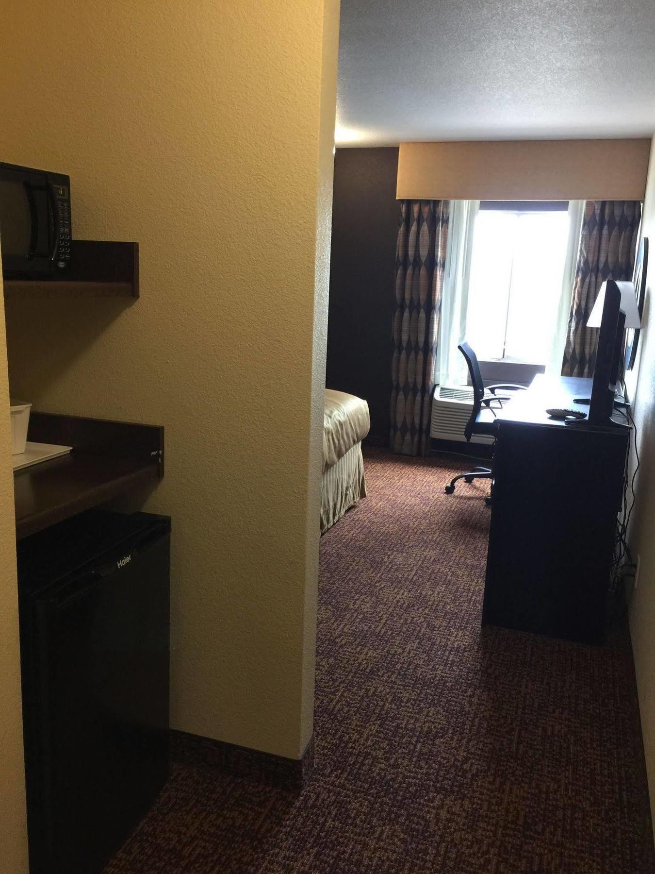 Hotel Super 8 By Wyndham Des Moines Exterior foto